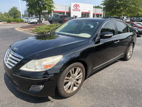 Used 2011 Hyundai Genesis 4.6 RWD image 1