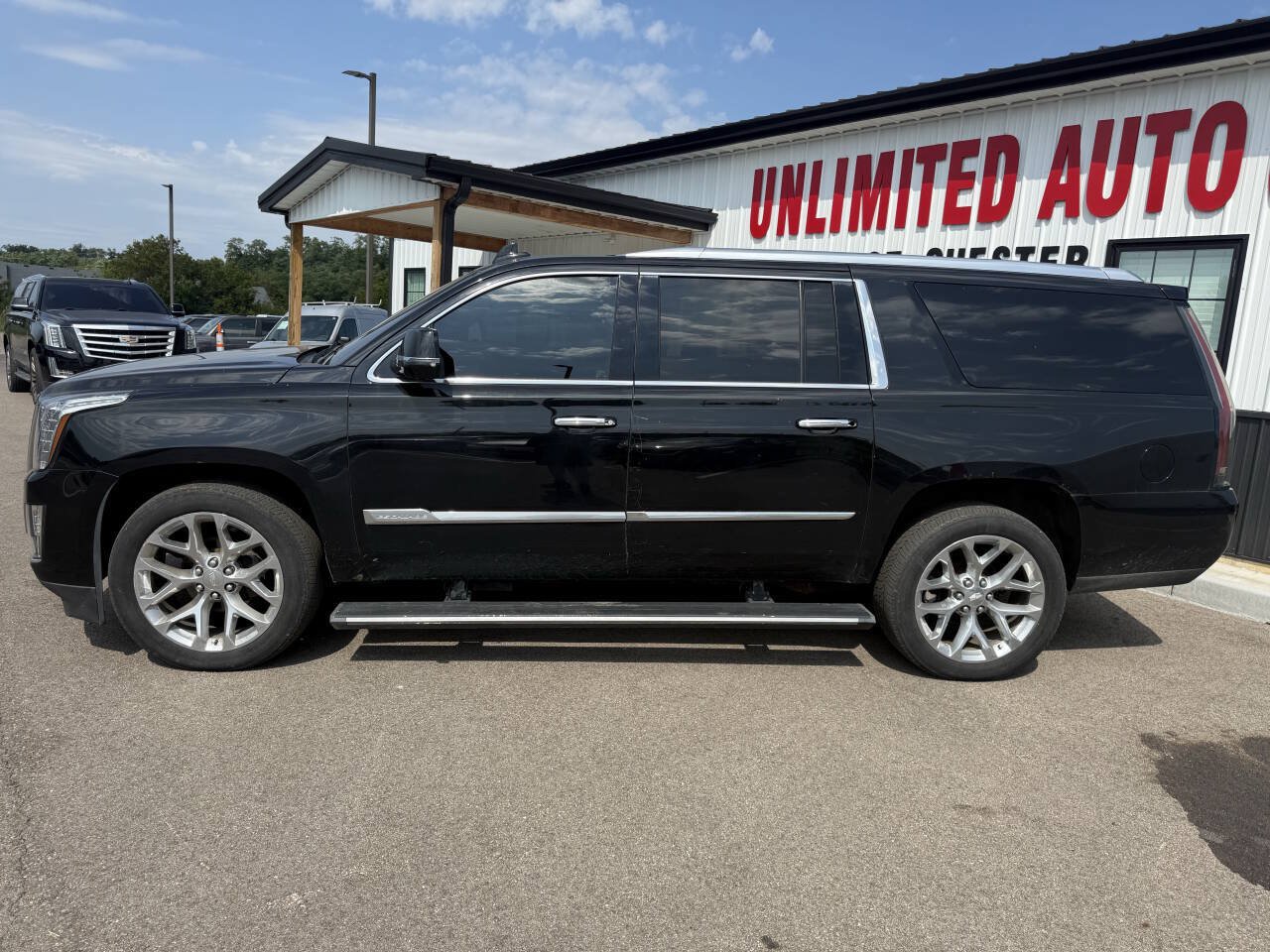 Used 2016 Cadillac Escalade ESV Platinum AWD/4WD image 10
