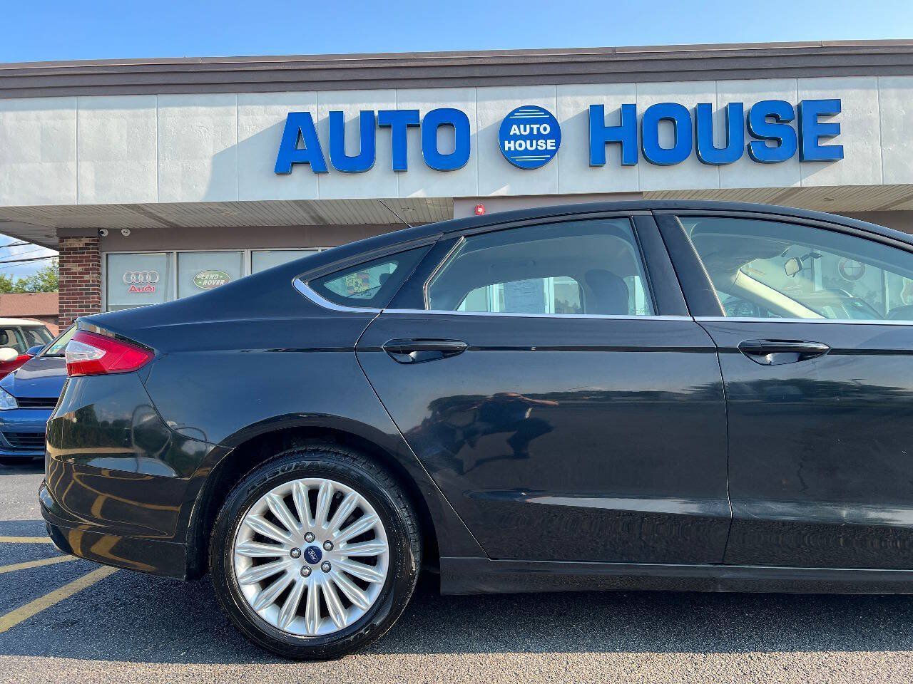 Used 2014 Ford Fusion SE FWD image 39