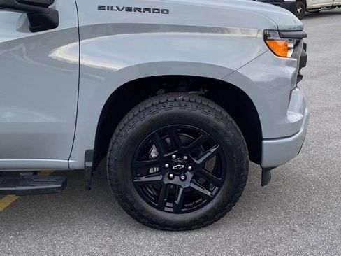 Certified 2025 Chevrolet Silverado 1500 Custom image 10