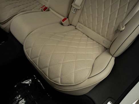 Used 2023 Mercedes-Benz S 580 4MATIC Sedan w/ AMG Line image 39