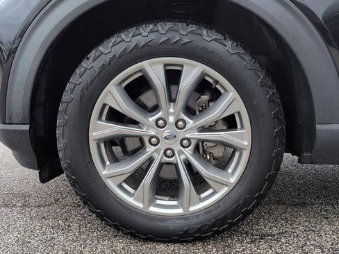 Used 2021 Ford Explorer Limited w/ Equipment Group 301A image 23