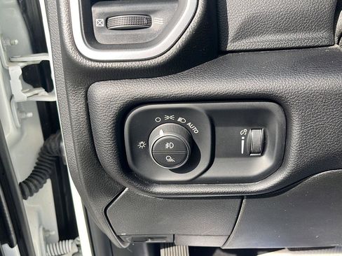 Used 2024 RAM 3500 Big Horn AWD/4WD image 11