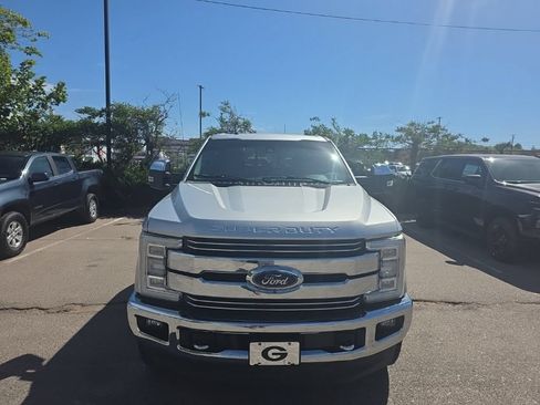 Used 2018 Ford F250 Lariat w/ Lariat Ultimate Package AWD/4WD image 11