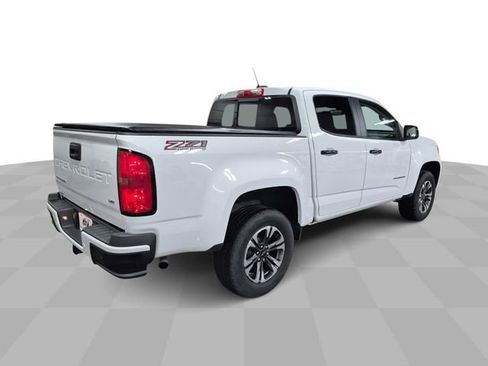 Used 2021 Chevrolet Colorado Z71 w/ Safety Package AWD/4WD image 9