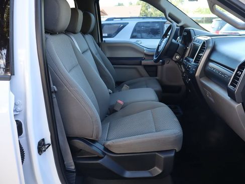Used 2019 Ford F250 XLT w/ XLT Premium Package AWD/4WD image 22