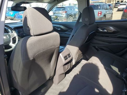 Used 2024 GMC Terrain SLE w/ Driver Convenience Package image 31