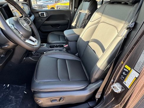 New 2025 Jeep Wrangler Sahara w/ Technology Group image 16