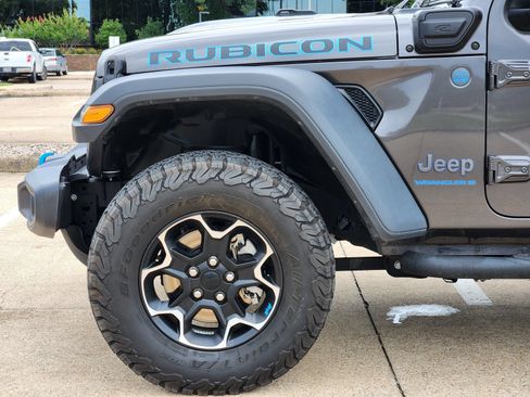 Used 2023 Jeep Wrangler Unlimited Rubicon 4xe AWD/4WD image 8
