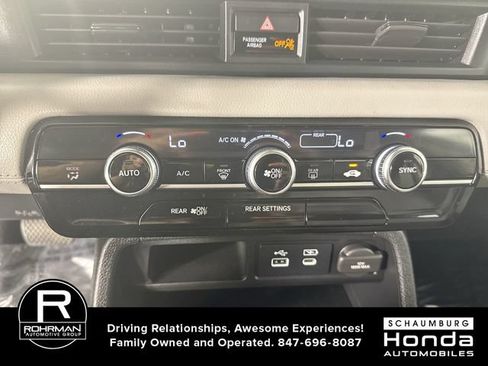 Used 2023 Honda Pilot LX image 9