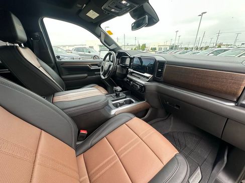 Used 2023 Chevrolet Silverado 1500 High Country w/ Z71 Off-Road Package image 29