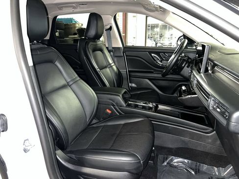 Used 2025 Lincoln Corsair Grand Touring w/ Equipment Group 301A image 28