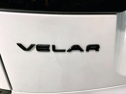 Used 2024 Land Rover Range Rover Velar Dynamic SE image 9