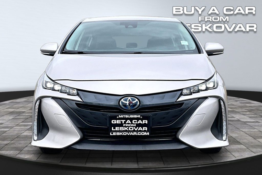 Used 2022 Toyota Prius Prime LE FWD image 3