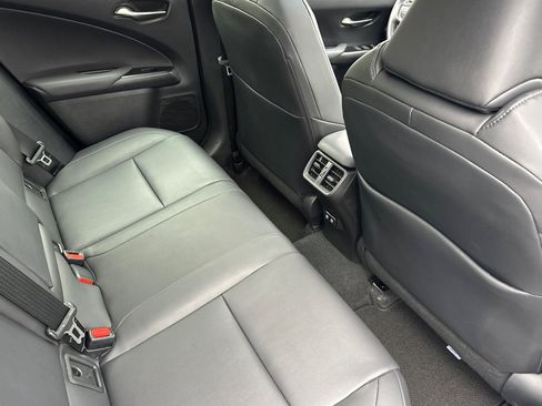 Used 2020 Lexus UX 250h w/ Premium Package AWD/4WD image 33