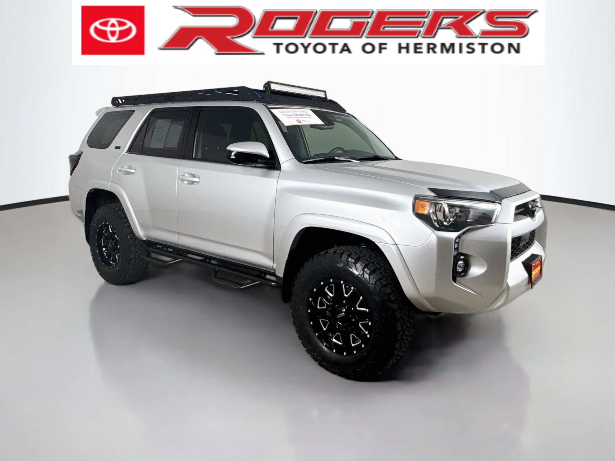 Certified 2022 Toyota 4Runner SR5 AWD/4WD image 1