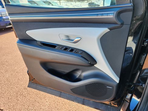 Certified 2024 Hyundai Tucson Limited image 25