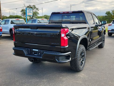 New 2026 Chevrolet Silverado 1500 ZR2 image 4