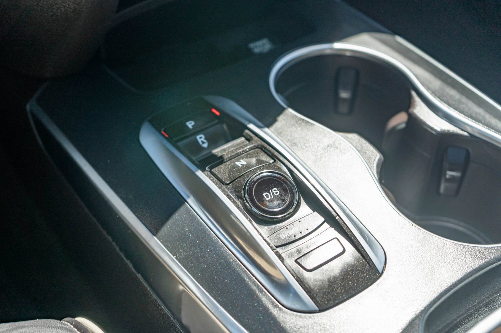 Used 2017 Acura MDX w/ Advance Package FWD image 23