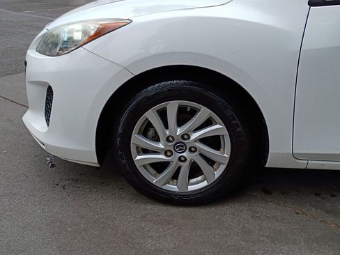 Used 2013 MAZDA MAZDA3 i Touring FWD image 8