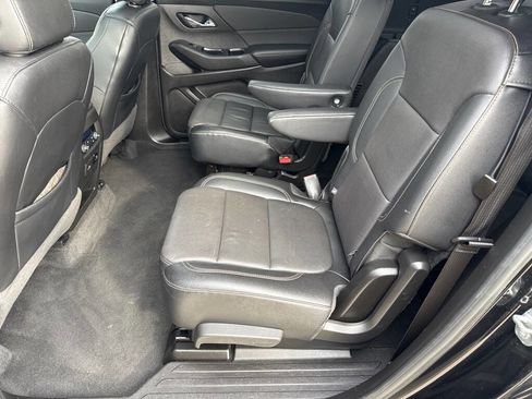 Used 2018 Chevrolet Traverse Premier w/ Driver Confidence II Package image 12