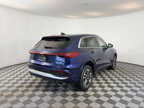Used 2025 Audi Q5 Premium Plus w/ Premium Plus AWD/4WD image 10