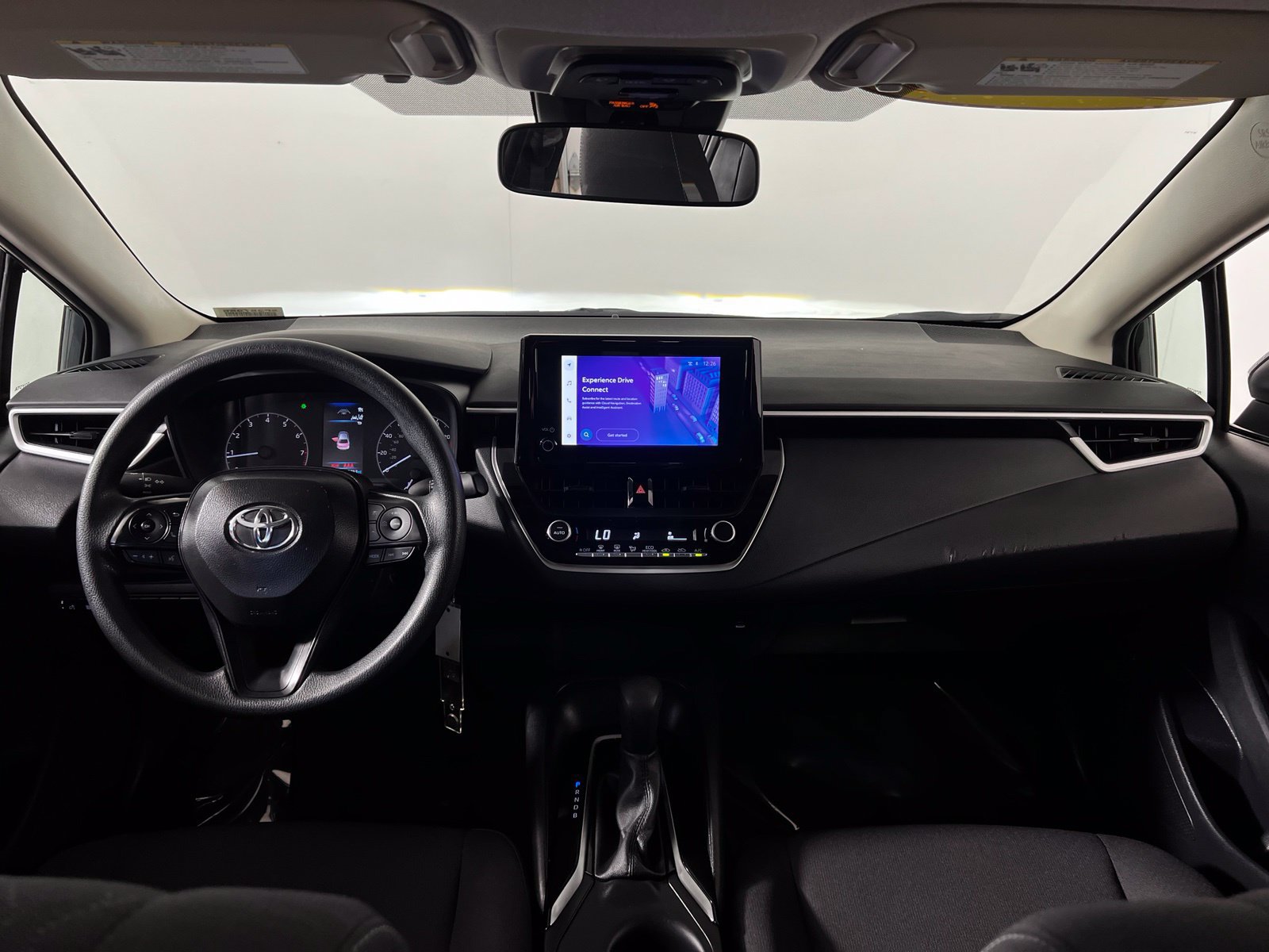 Used 2025 Toyota Corolla LE FWD image 24