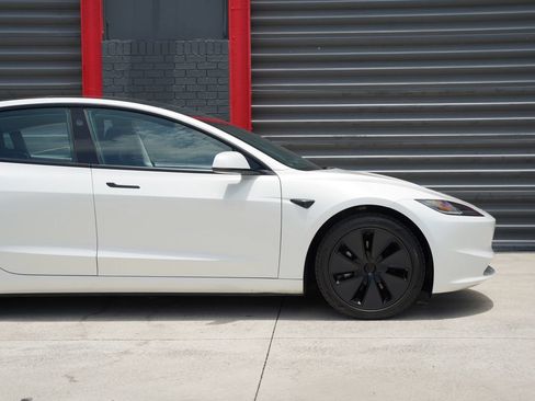 Used 2024 Tesla Model 3 Standard Range RWD image 3