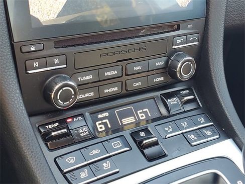 Used 2018 Porsche 911 Carrera S image 21