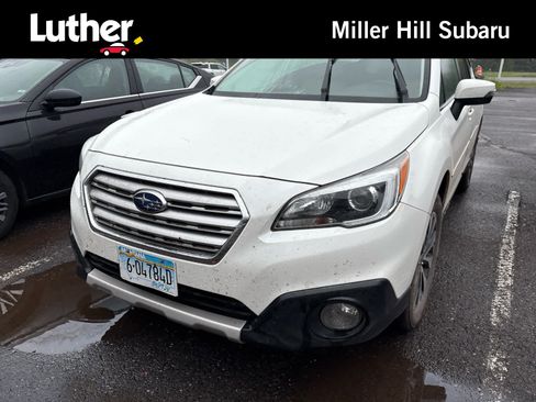 Used 2017 Subaru Outback 2.5i Limited AWD/4WD image 1