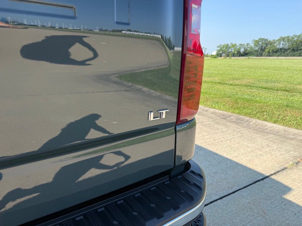 Used 2026 Chevrolet Silverado 1500 LT AWD/4WD image 5