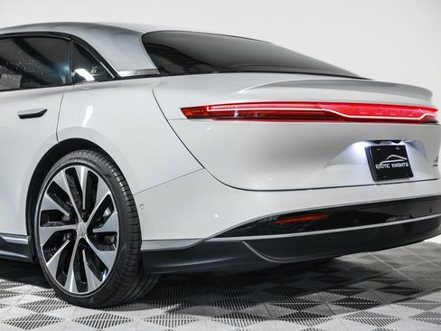 Used 2022 Lucid Air Grand Touring image 16