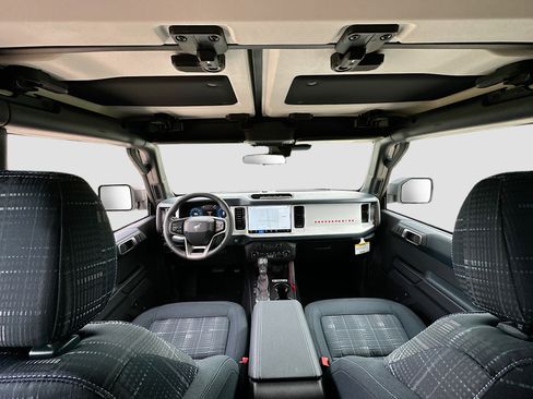 New 2026 Ford Bronco Heritage Edition AWD/4WD image 16