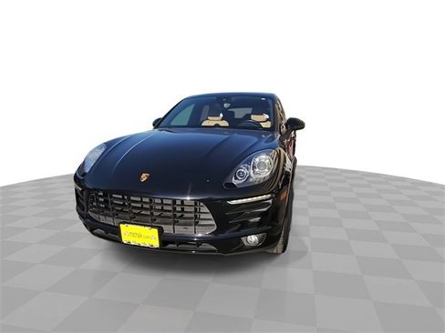 Used 2018 Porsche Macan Base image 3