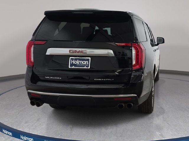 Used 2021 GMC Yukon Denali w/ Denali Premium Package AWD/4WD image 7