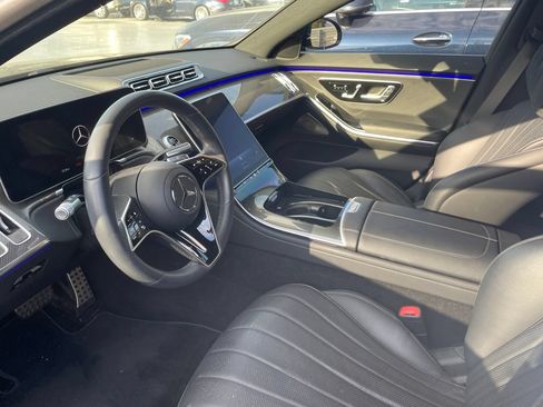 Certified 2022 Mercedes-Benz S 500 4MATIC image 5