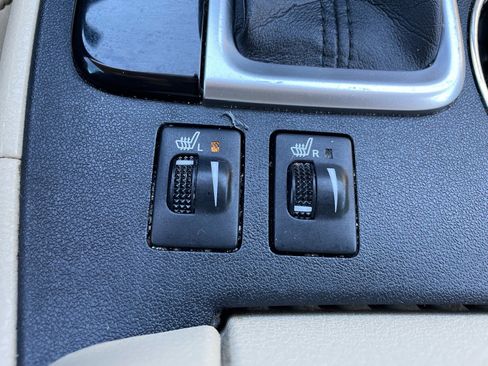 Used 2018 Toyota Highlander XLE image 16