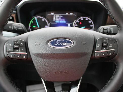 Used 2024 Ford Maverick Lariat image 31