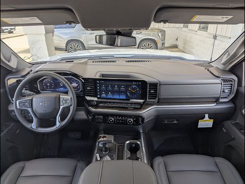 New 2026 Chevrolet Silverado 1500 RST w/ Convenience Package II AWD/4WD image 17