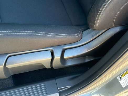 Used 2023 Nissan Rogue S image 34