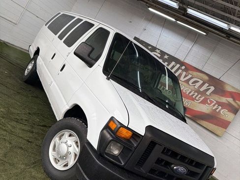 Used 2011 Ford E-350 and Econoline 350 XL w/ PWR Windows & Locks Group image 9