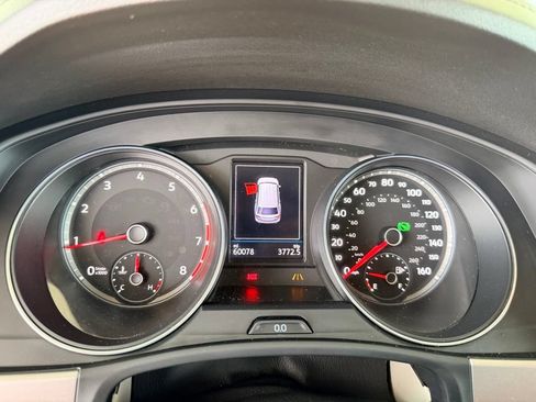 Used 2019 Volkswagen Atlas SE w/ Towing Package FWD image 38