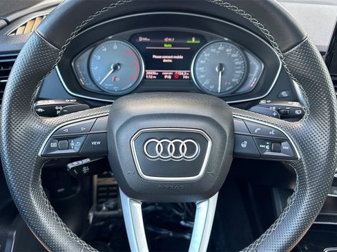 Used 2022 Audi SQ5 Premium image 22