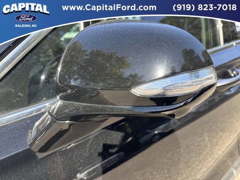 Used 2023 Hyundai Santa Fe Limited AWD/4WD image 12