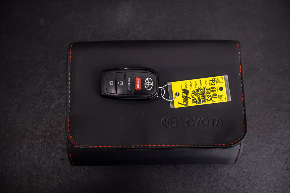 Used 2025 Toyota Tacoma Limited AWD/4WD image 50