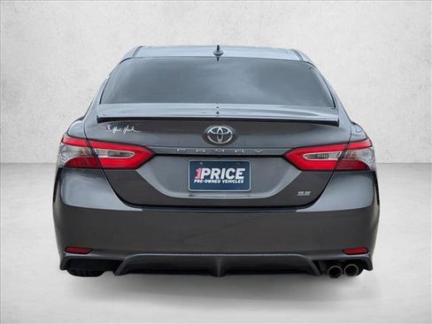 Used 2019 Toyota Camry SE FWD image 6