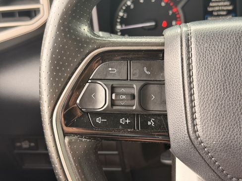 Used 2022 Toyota Tundra SR5 AWD/4WD image 19