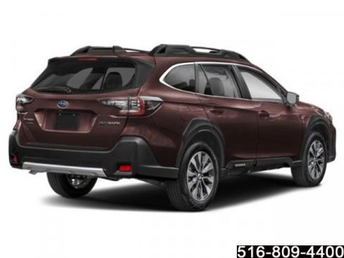 Used 2025 Subaru Outback Limited AWD/4WD image 2