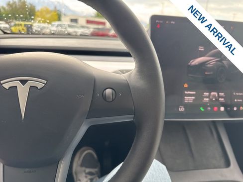 Used 2023 Tesla Model Y Performance AWD/4WD image 20