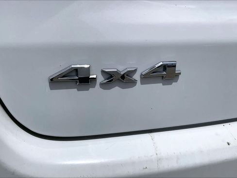 Used 2024 Jeep Compass Latitude AWD/4WD image 30